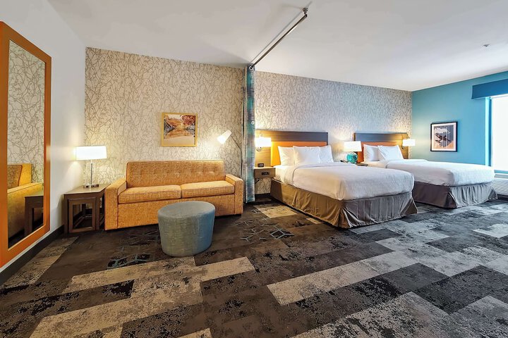 Room 14 of 22