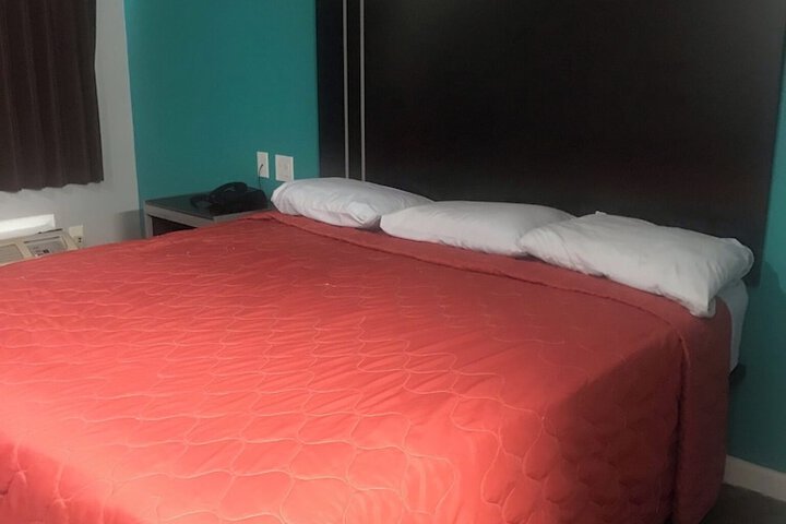 Room 23 of 24
