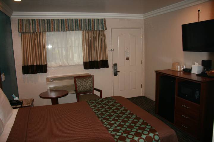 Room 46 of 49