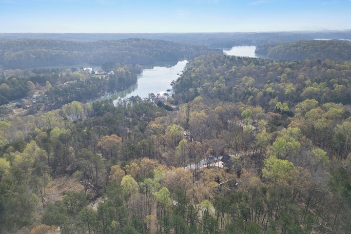 Lake Hartwell Escape