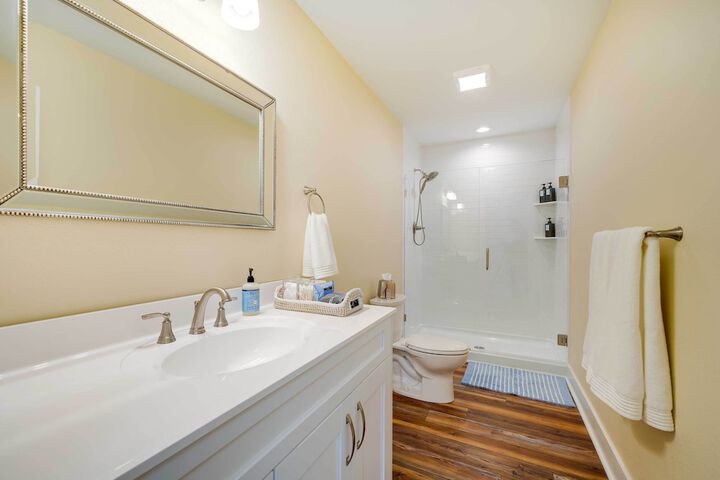 Corolla Vacation Rental w / Pool Walk to Beach!