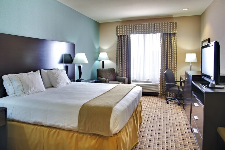 Room 11 of 29