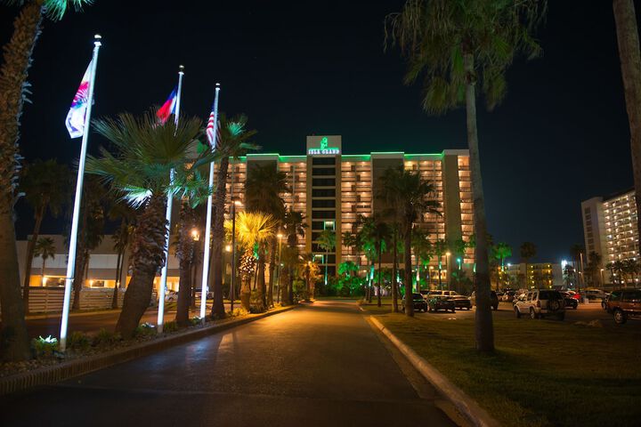 Isla Grand Beach Resort