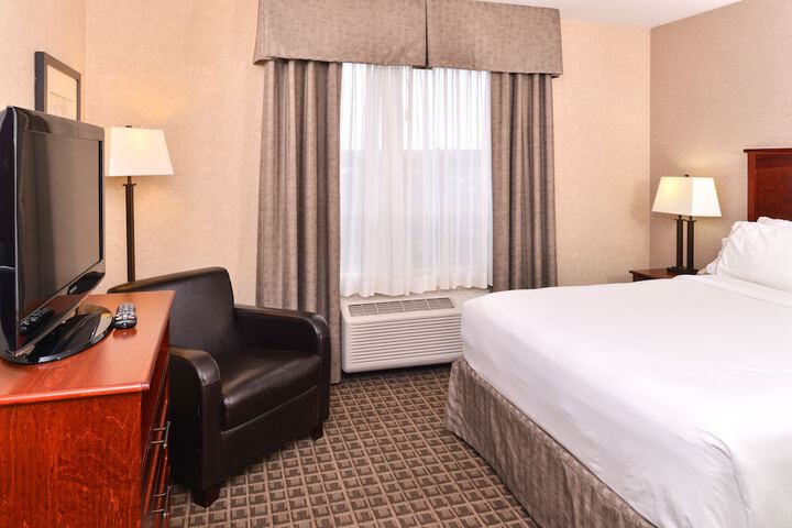 Room 32 of 58
