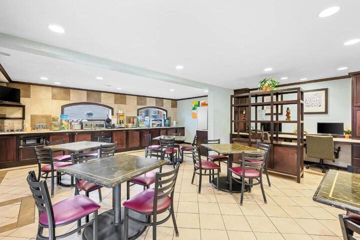 Quality Inn Madras