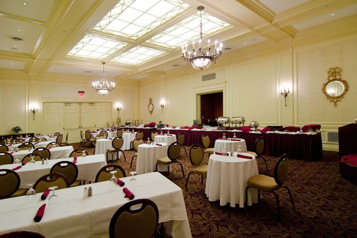 Ballroom/Hall 45 of 48