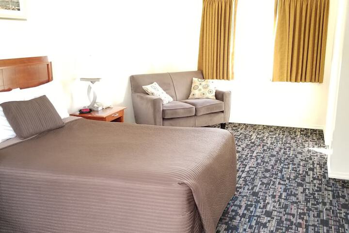 Riverview Lodge