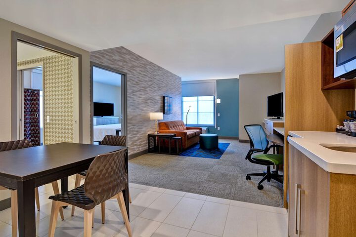 Home2 Suites by Hilton Orlando at Flamingo Crossings