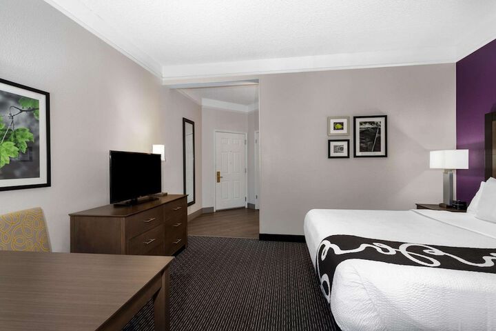 La Quinta Inn & Suites by Wyndham Denver Boulder-Louisville