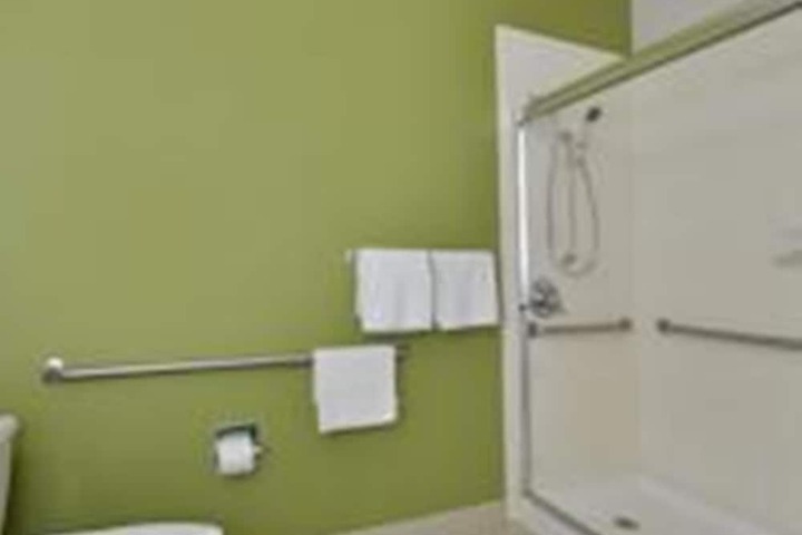 Room 12 of 19