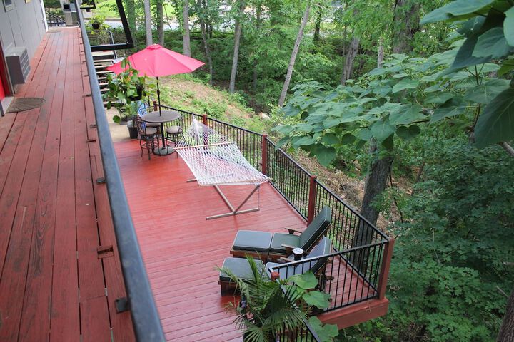 Sundeck 184 of 219