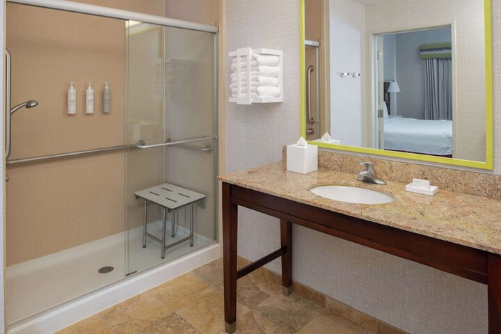 Room 5 of 27