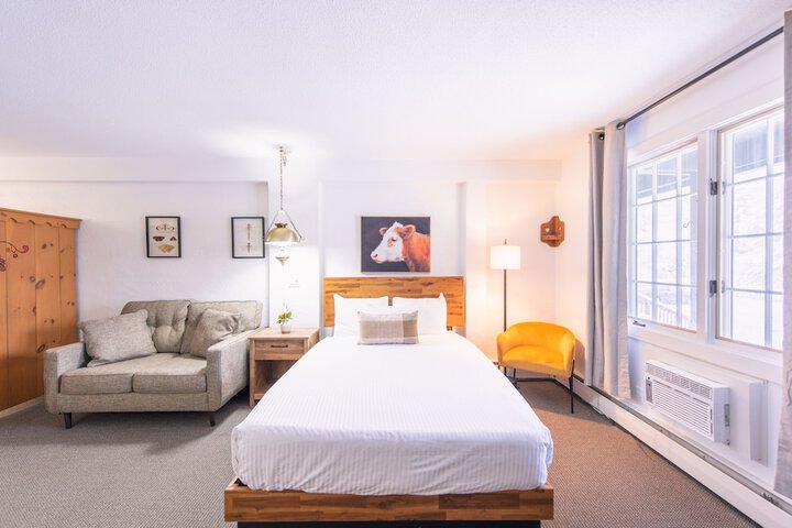 Room 47 of 70