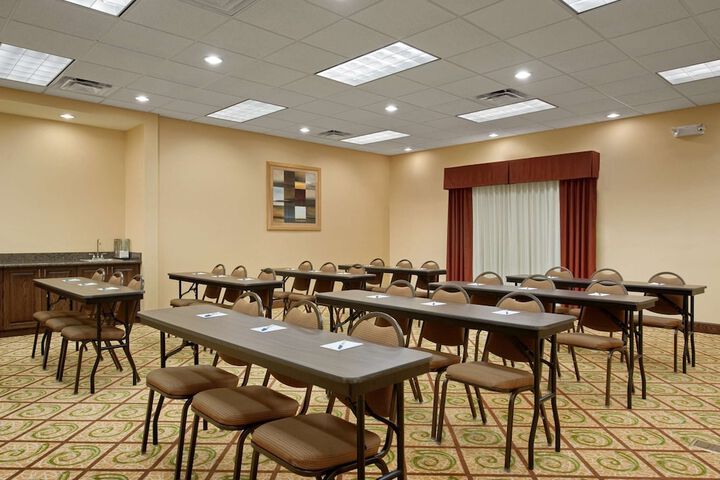 Homewood Suites by Hilton Rochester - Victor