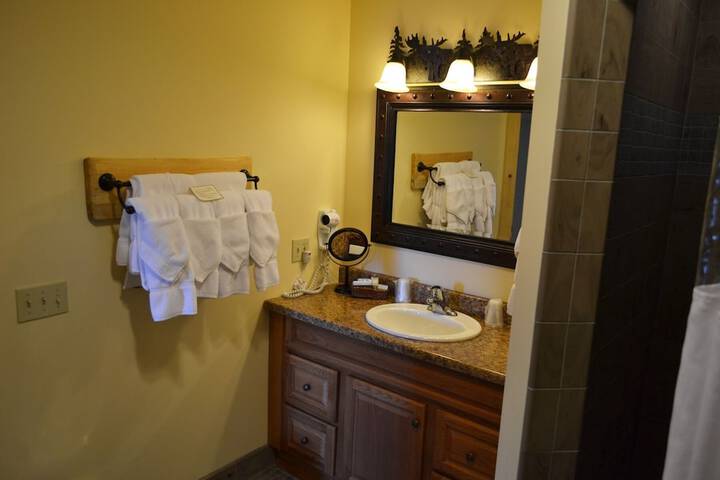 Room 16 of 32