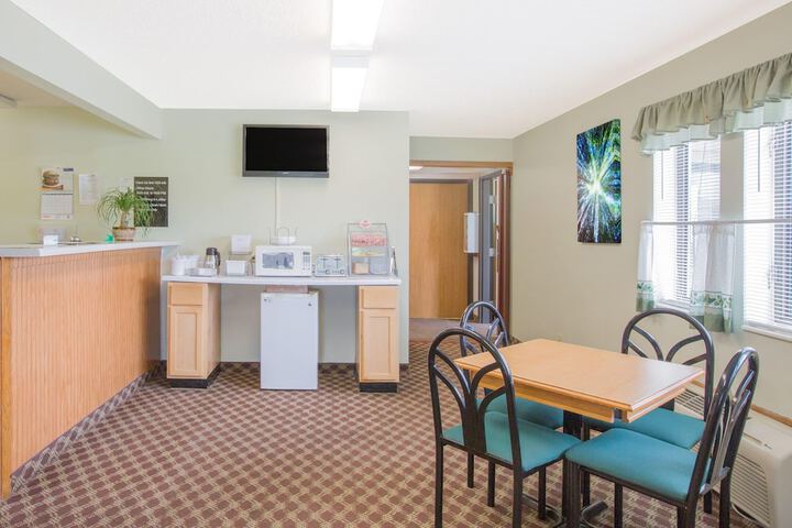 Travelodge by Wyndham Lamoni