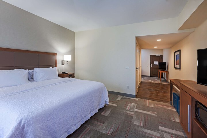 Room 35 of 47