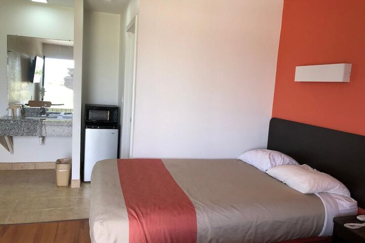 Room 20 of 24