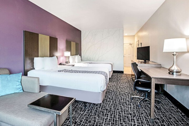 La Quinta Inn & Suites by Wyndham Corpus Christi - Portland