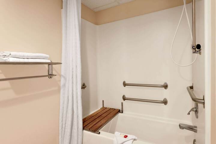 Room 25 of 45