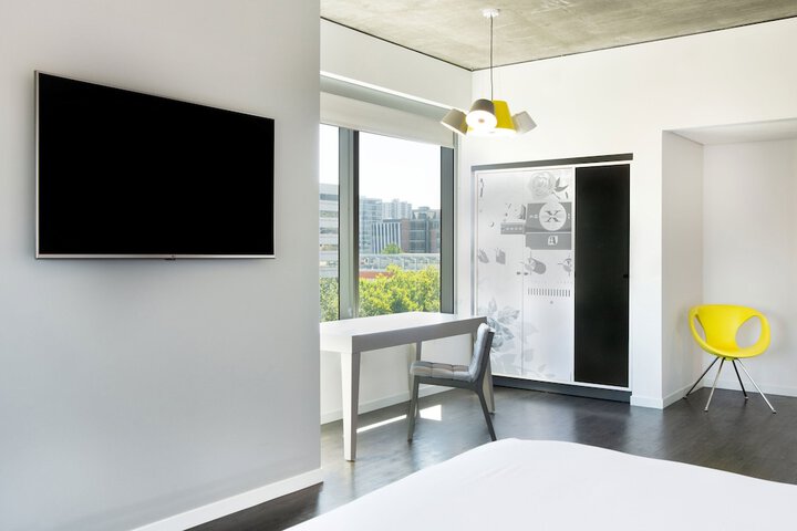 Room 38 of 75
