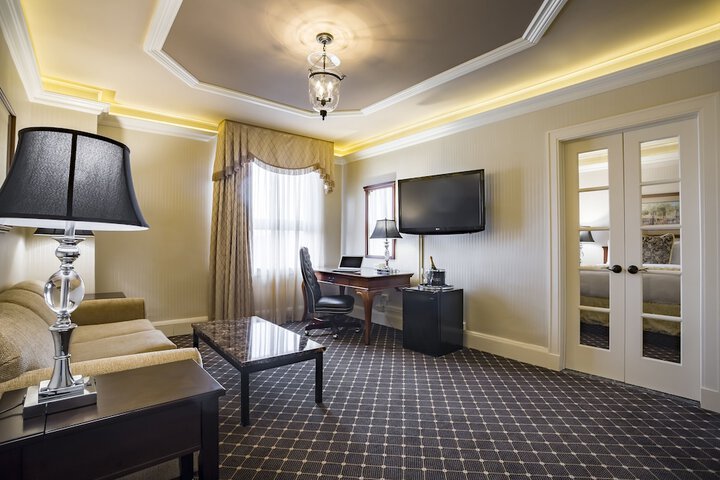 Room 29 of 53