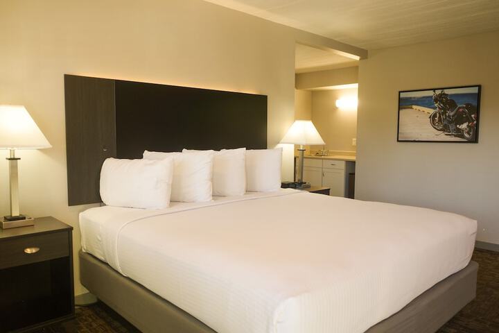 Room 11 of 41