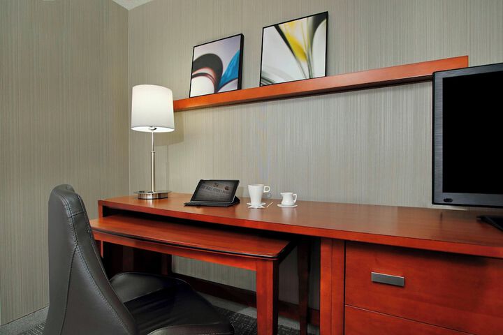 Room 17 of 44