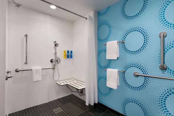 Room 19 of 40
