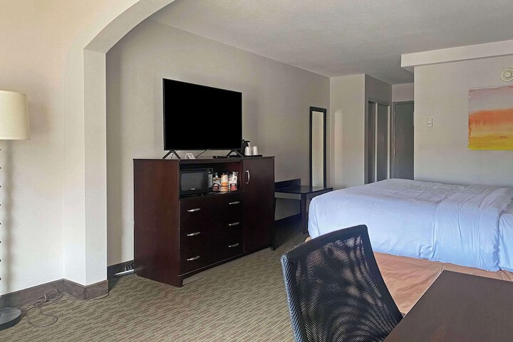 Room 45 of 72