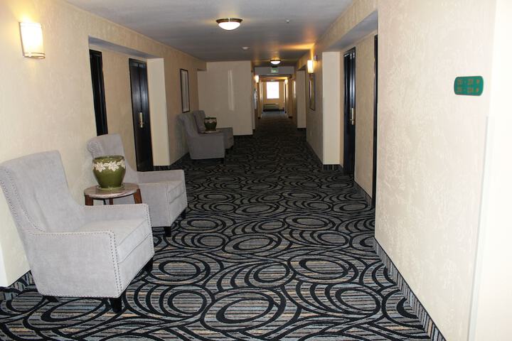 Ballroom/Hall 49 of 52