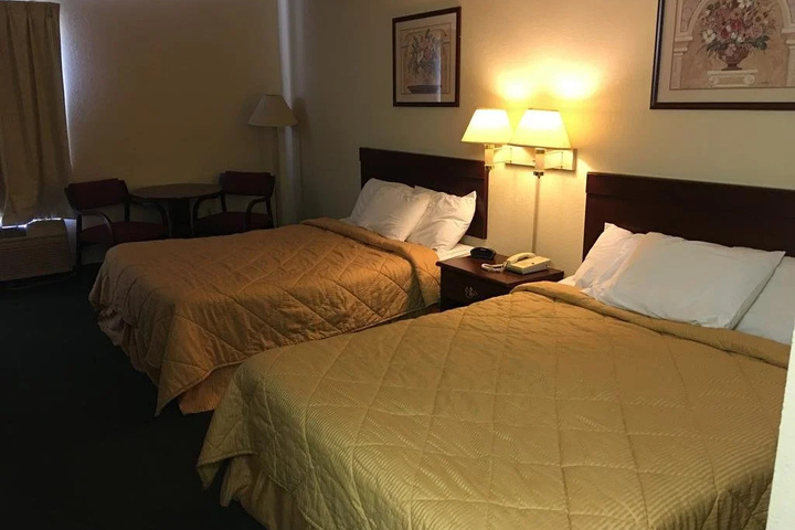 Arlington Inn & Suites