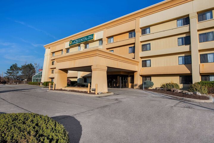 Hotel 2 of 50