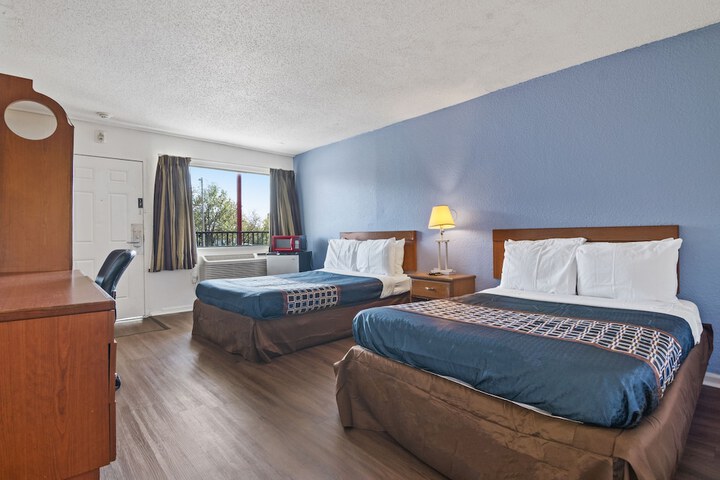 Economy Lodge