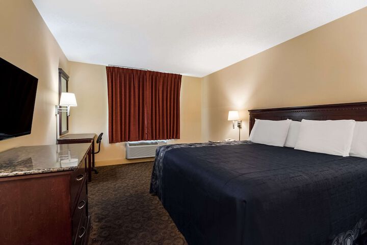Room 21 of 36