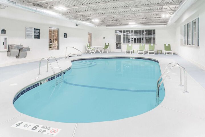 Pool 2 of 18