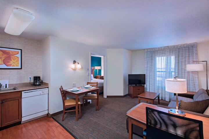 Room 17 of 24