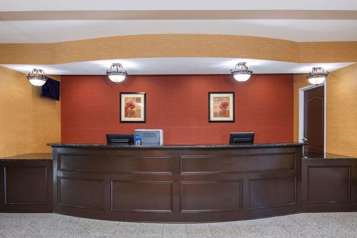 La Quinta Inn & Suites by Wyndham Atlanta-Union City