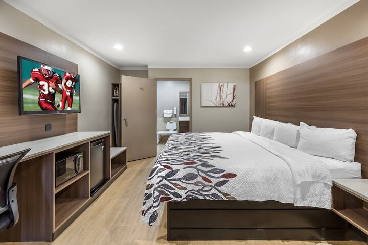 Room 13 of 44