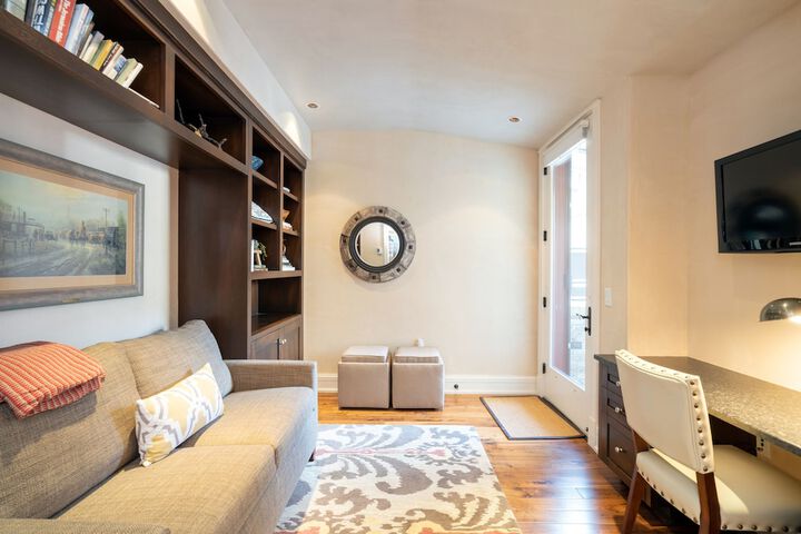 Element 52 Auberge Collection