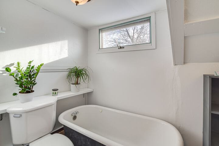 Charming Crookston Home: Walk to Downtown!