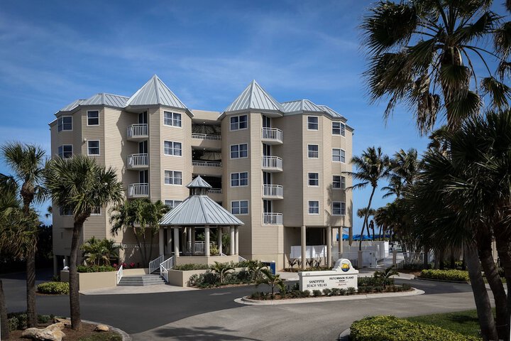 Hotel 2 of 120