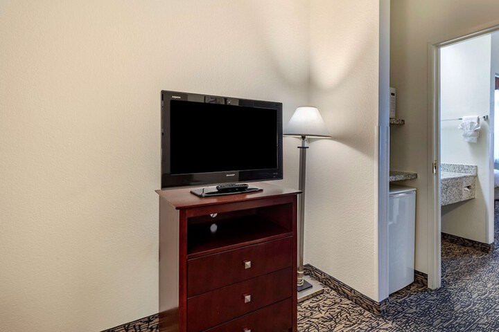 Room 14 of 38
