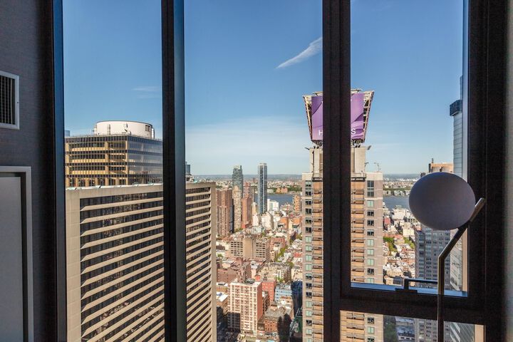 Tempo by Hilton New York Times Square