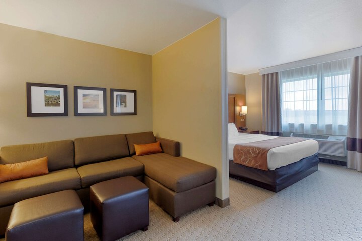 Room 35 of 48