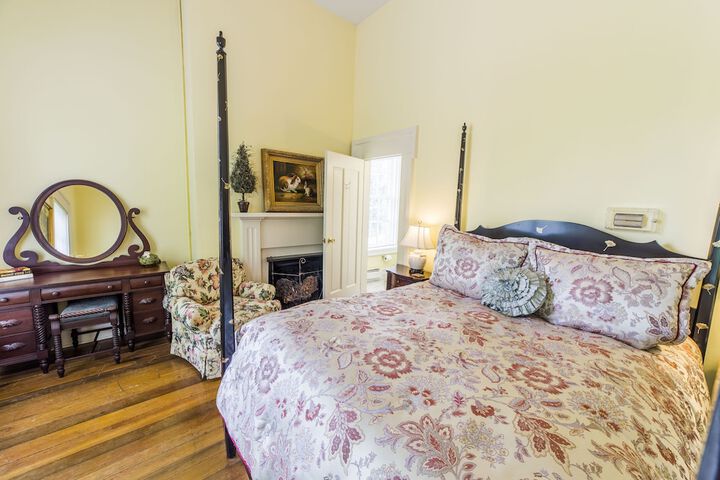 Room 18 of 47