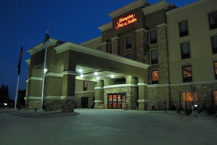 Hampton Inn & Suites Jamestown ND
