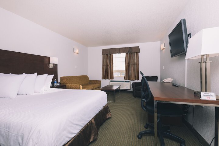 Room 11 of 33