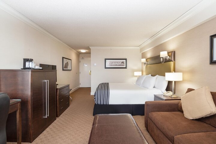 Room 14 of 46