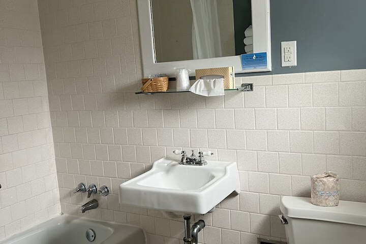 Doryman Motel